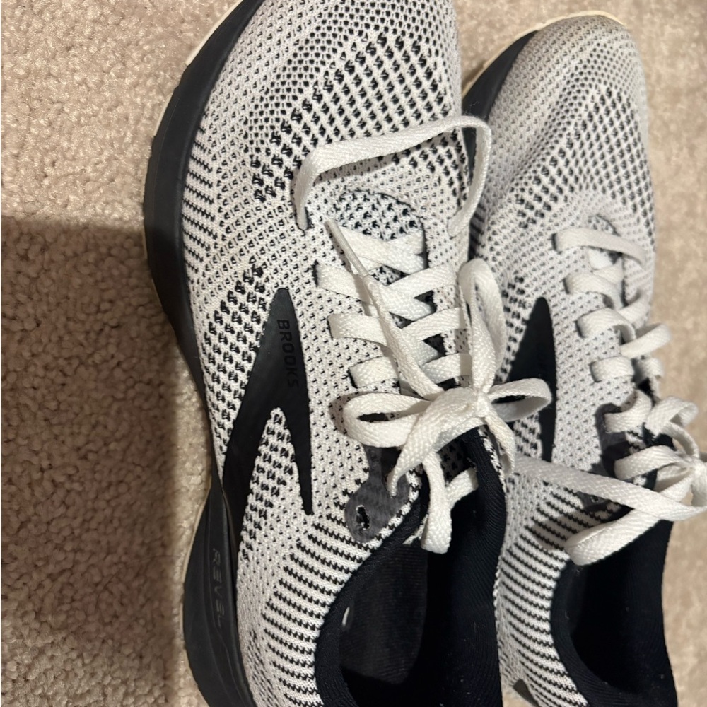 Brooks Black and White Athletic Shoes with Breathable Mesh